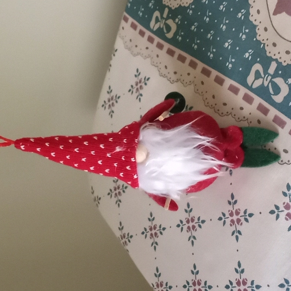 Skiing Gnome Christmas Ornament - Picture 2 of 4